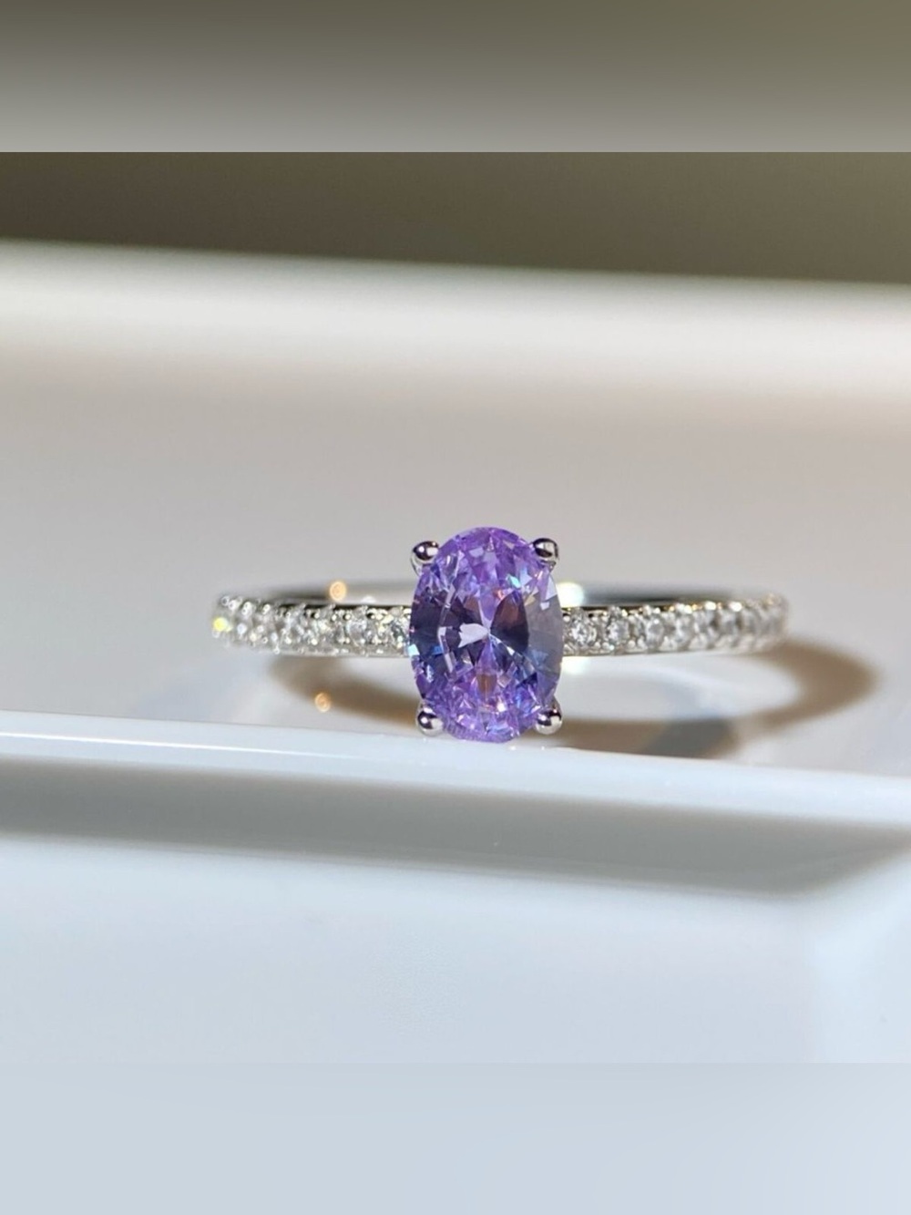 925 Sterling Silver Zircon Oval Ring